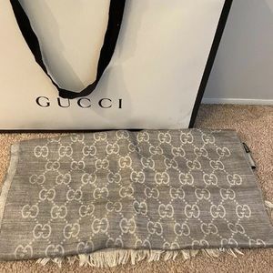 GUCCI Grey Jacquard fringed Wool GG logo Scarf